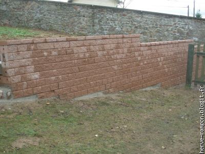 mur avec couvertine collée